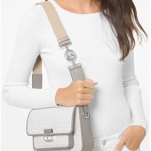 Limited Michael Kors Bradshaw messenger bag